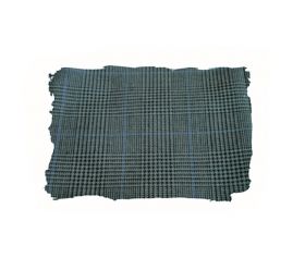 スカートアップ写真