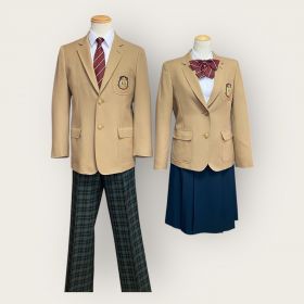 ★写真のニットベスト・ワイシャツ・ネクタイは、別 レンタルになります。